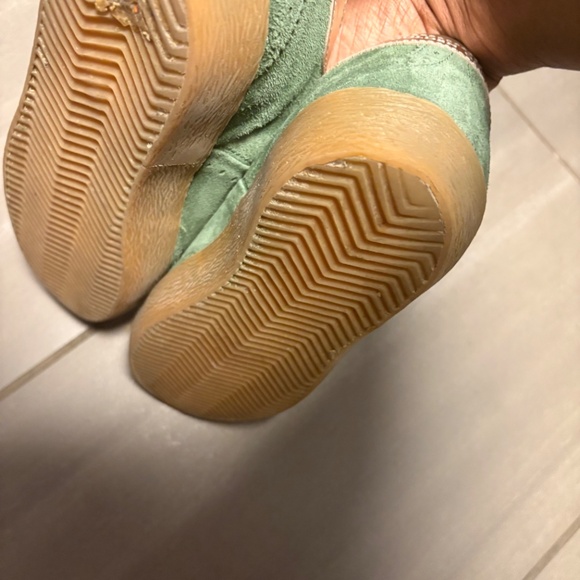 Golden Goose - Picture 5 of 5